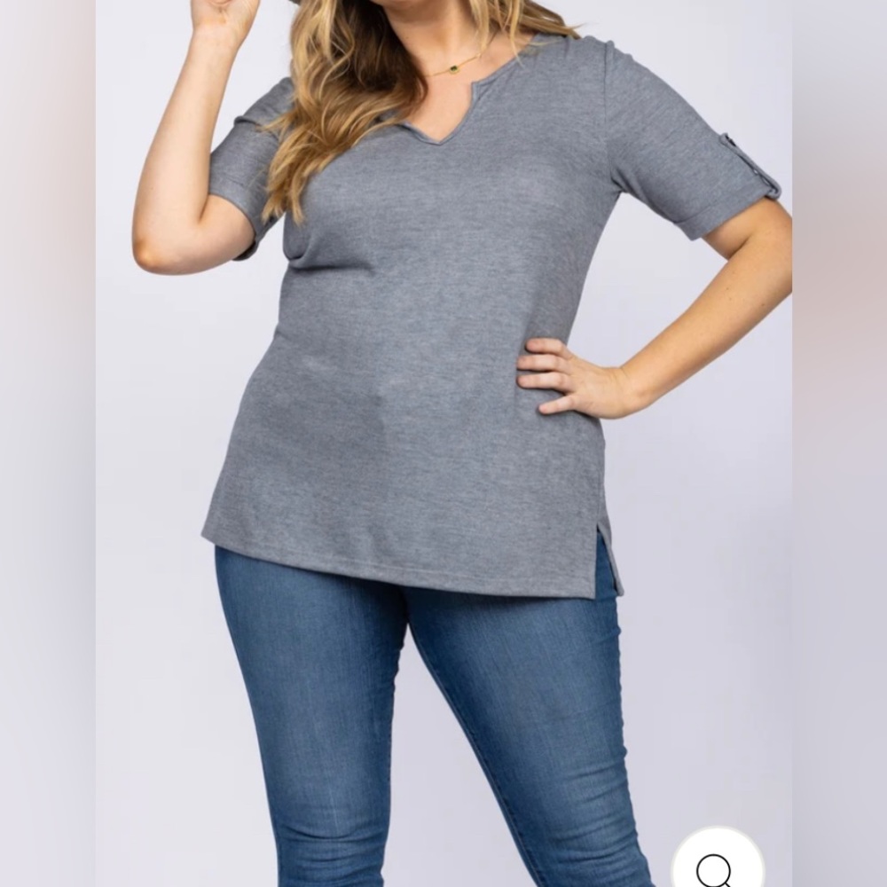 NWOT Women’s Grey Split V Neck plus Size Top Short Sleeve Tunic Solid Blouses